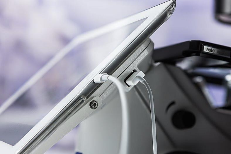 Primovert主机架上给 iPad 充电 Primovert主机架上给 iPad 充电